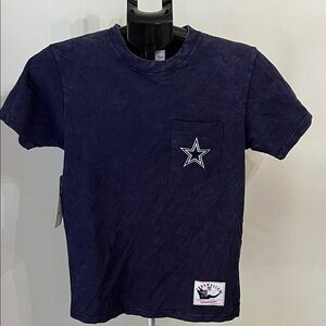 NWT Mitchell & Ness Nostalgia Co Cowboys Star Pocket Tee